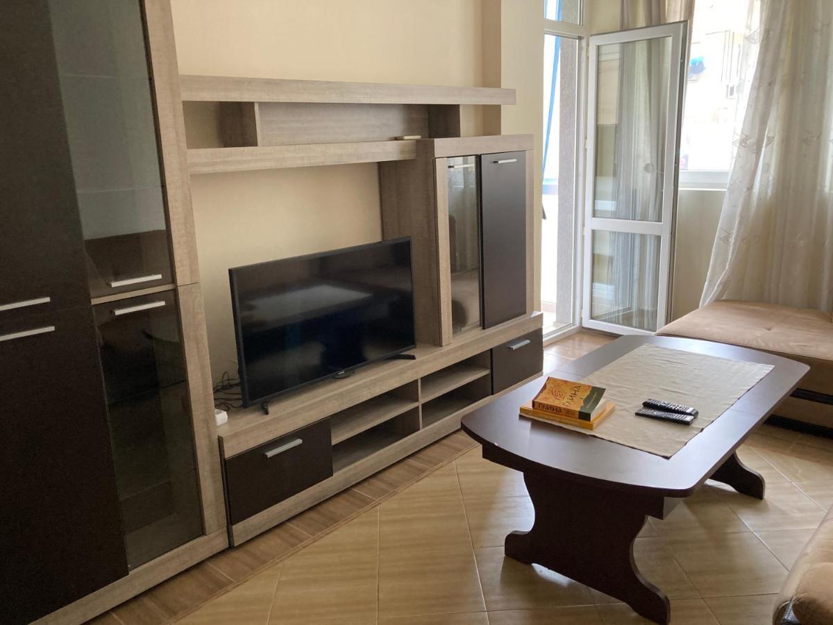 Апартамент Даскала С Паркомясто Burgas Exterior foto